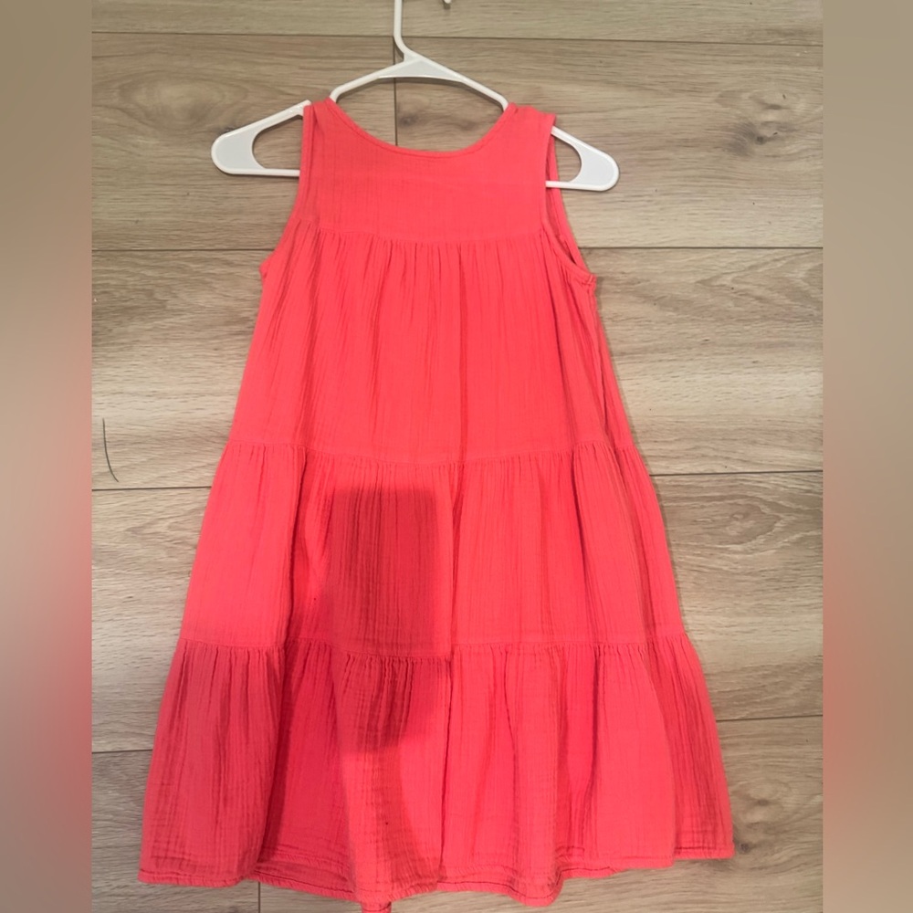 Girls dress